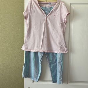 Women’s light 100%cotton pajama set.